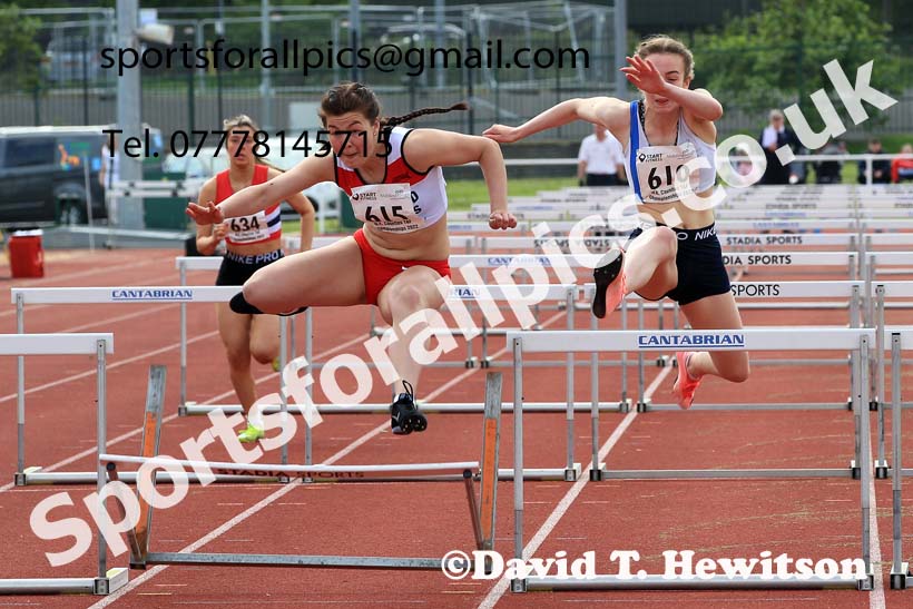 Women and Girls hurdles, 2022 North Eastern Track and Field Champs., Middlesbrough. David T. Hewitson/Sports for All Pics